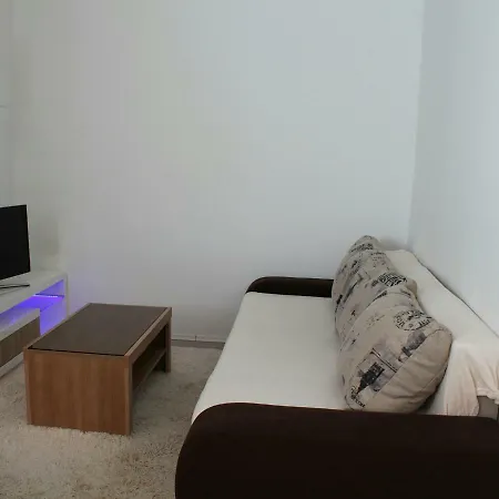 Apartman Lovric Apartment