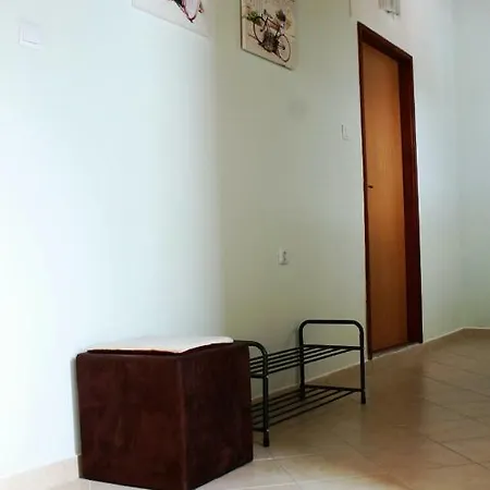 Apartment Apartman Lovric